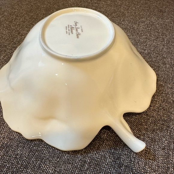 Mikasa Ivory Bone China Lila B2006 Bowl Dish Floral Delicate Detail Design - Picture 6 of 7